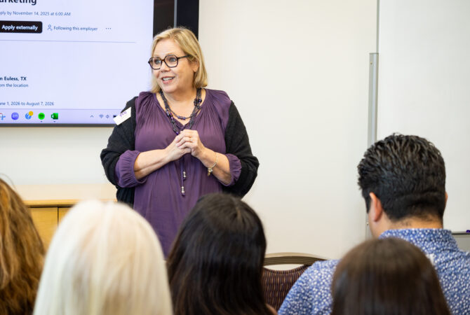 Image from a series of photos of an event called Monday at TCU, featuring TCU ambassadors leading tours of the campus and faculty from the various colleges giving presentations to groups of prospective students and their families, Monday, September 22, 2025. Photo by Stephen Collera.